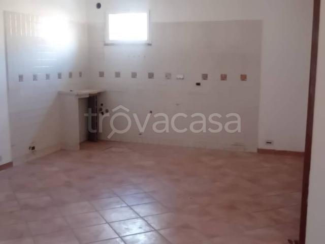 Villa a Schiera in affitto a Roma via Stefano Breda, arredato, balcone, angolo cottura TrovaCasa