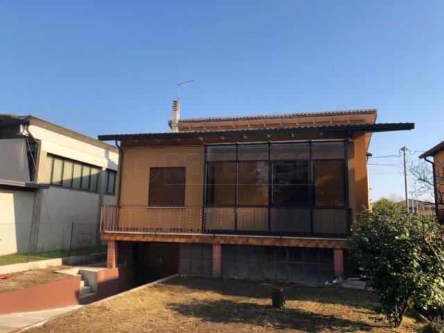 Villa a Schiera in affitto a Rosà, non arredato/vuoto, giardino privato, box TrovaCasa