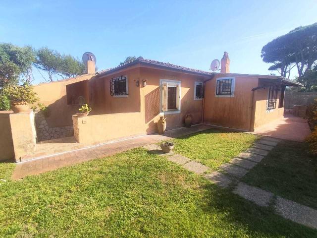 Villa a Schiera in affitto a San Felice Circeo, case in affitto San Felice Circeo