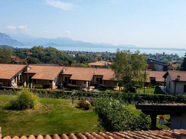 Villa a schiera in affitto a Soiano del Lago via Aldo Moro, 25