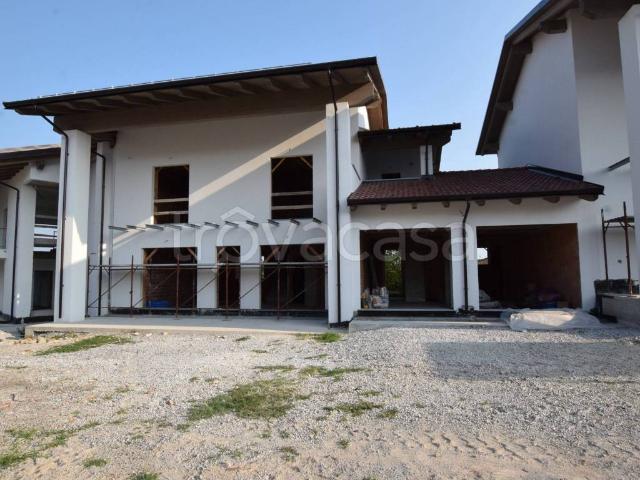 Villa a Schiera in affitto a Villanova Mondovì strada di Roracco, 26, non arredato/vuoto, giardino privato, box TrovaCasa