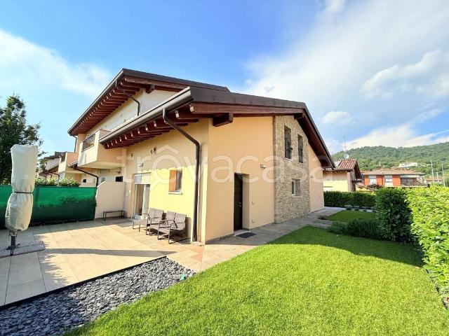 Villa a Schiera in affitto ad Adro via Vittime delle Deportazioni, giardino privato, box, cantina TrovaCasa