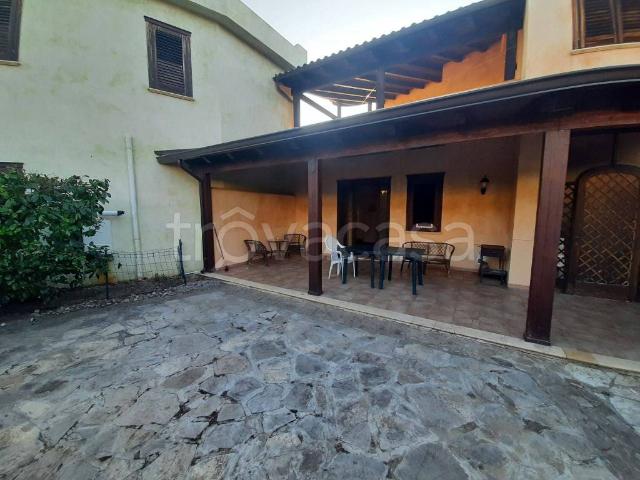 Villa a Schiera in in affitto da privato a Campofelice di Roccella contrada Pistavecchia, 203, giardino privato, posto auto, da privato TrovaCasa