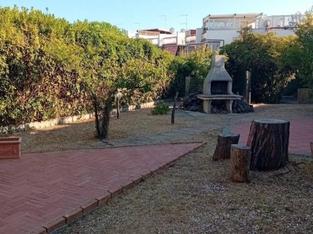 Villa a Schiera in in affitto da privato a Santa Marinella lungomare Guglielmo Marconi, 123, giardino, da privato, veranda TrovaCasa