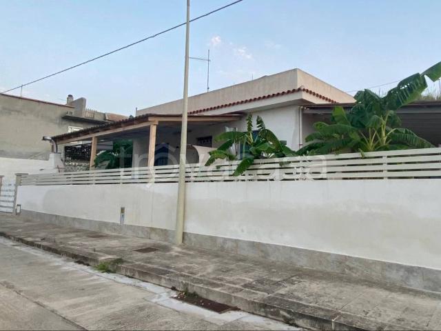 Villa a Schiera in in affitto da privato a Scicli via Maria Montessori, 17, posto auto, da privato, veranda TrovaCasa
