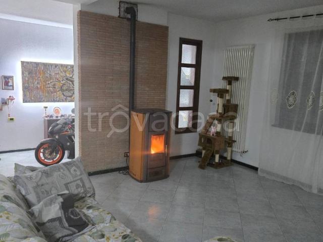 Villa a Schiera in in affitto da privato a Terni via Orione, 8, box, da privato, terrazzo coperto TrovaCasa