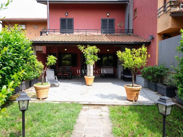 Villa a Schiera in in affitto da privato a Trevignano Romano via dei Platani, giardino, da privato, centrale TrovaCasa