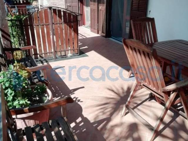 Villa a schiera in ottime condizioni, in affitto in Via Plinio Il Vecchio, Quarto