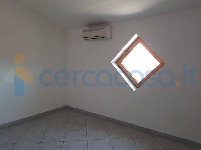Villa a schiera in ottime condizioni, in affitto in Via Vicinale Masseria Vecchia, Giugliano In Campania