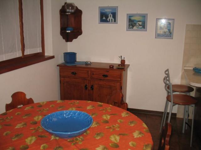 VILLA A SCHIERA in VENDITA a MASSA MARINA DI MASSA di 3 vani