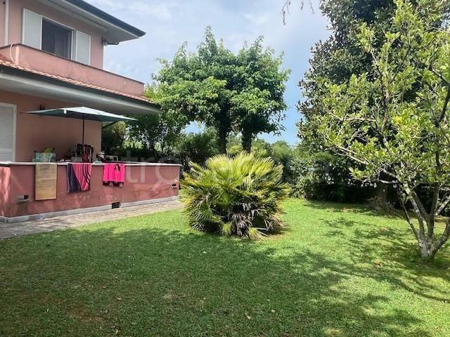 Villa a schiera in vendita a Massa via Pontremoli, 7, Bondano Partaccia