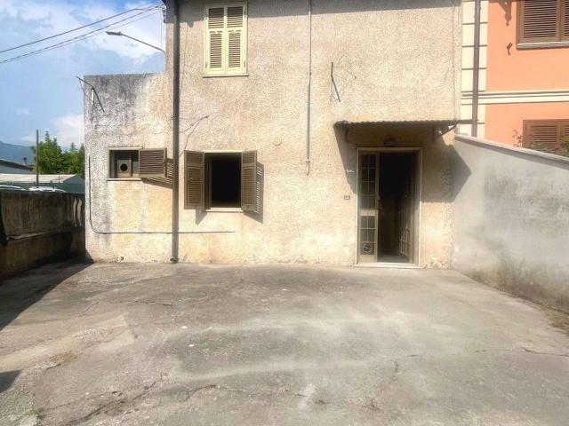 Villa a schiera in vendita a Massa