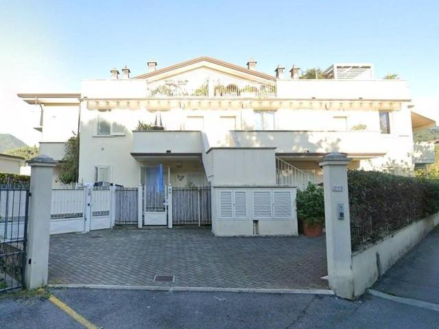 Appartamento in vendita a Massa