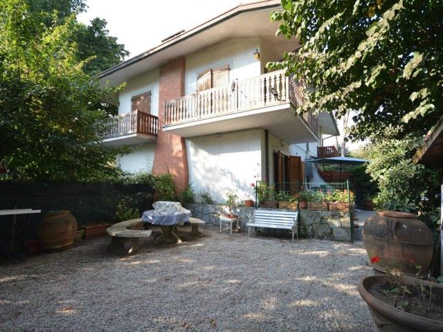 Villa a schiera in vendita a Massa
