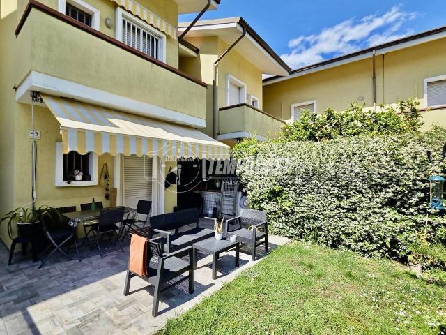 Villa a schiera in vendita a Massa