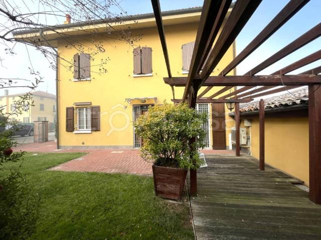 Villa a schiera in vendita a Medicina, Villa Fontana
