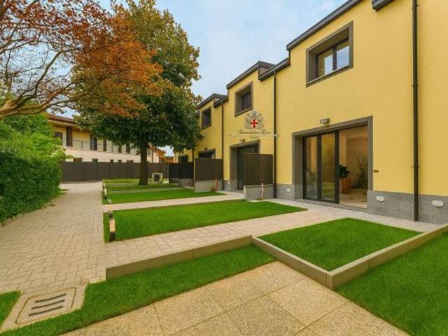 Villa a schiera in vendita a Milano