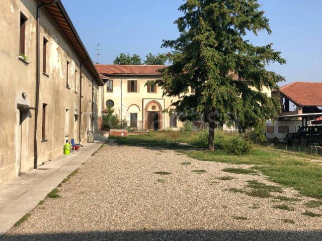Villa a schiera in vendita a Milano via Selvanesco, 30, Chiesa Rossa