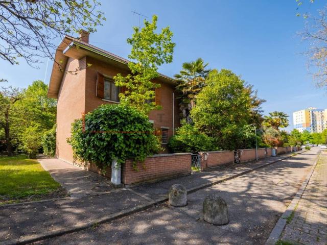 Villa a schiera in vendita a Modena via Camaiore, 32, Morane Contrada