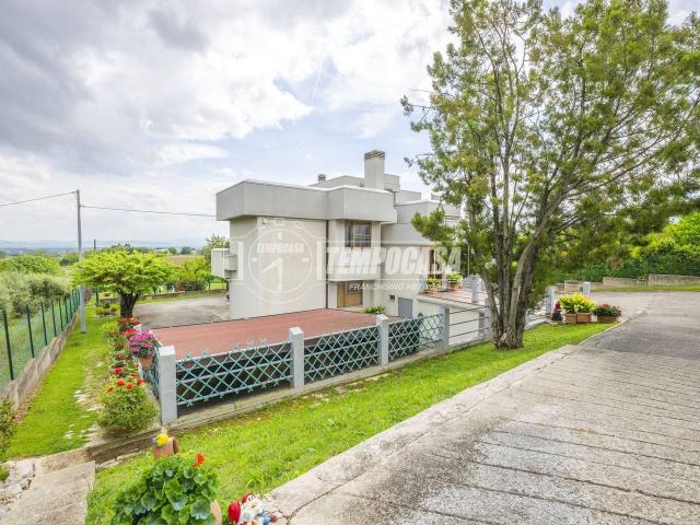 Villa a schiera in vendita a Montemarciano