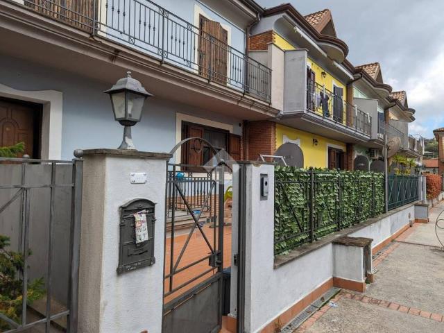 Villa a schiera in vendita a Montesarchio via borghetelle