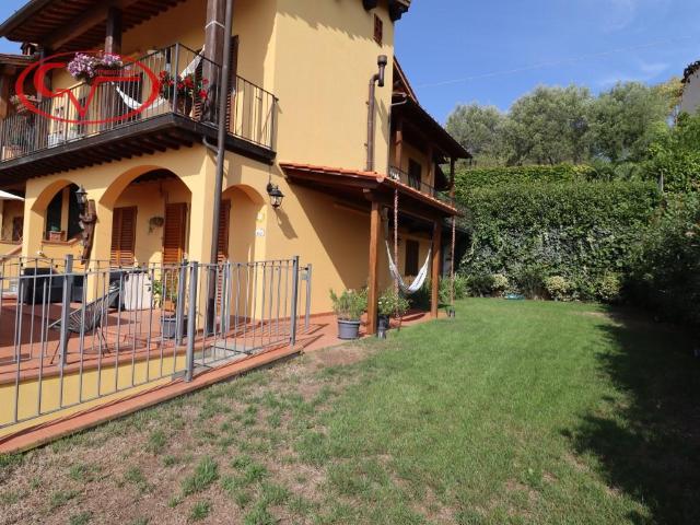 Villa a schiera in vendita a Montevarchi