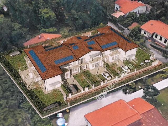 Villa a schiera in vendita a Montignoso