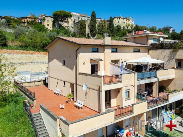 Villa a schiera in vendita a Montopoli di Sabina via Dino Campana