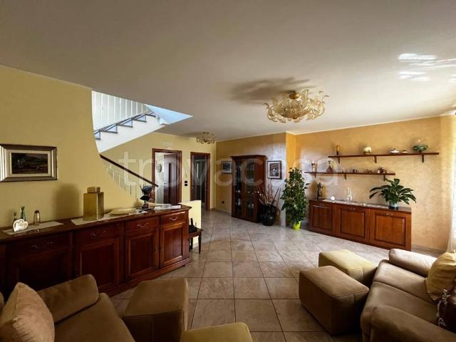 Villa a schiera in vendita a Montoro via Biagio De Giovanni