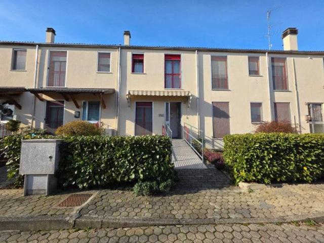 Villa a schiera in vendita a Morano Sul Po