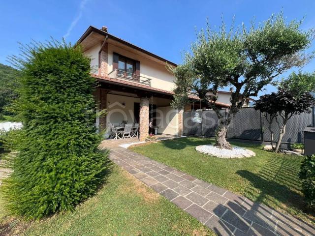 Villa a schiera in vendita a Nembro via Antonio Meucci