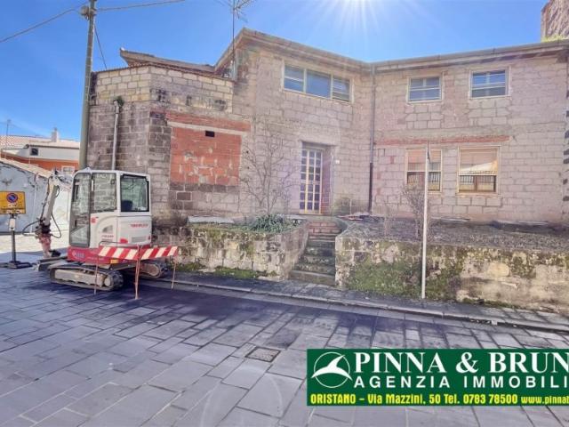 Villa a schiera in vendita a Norbello via vittorio emanuele 8