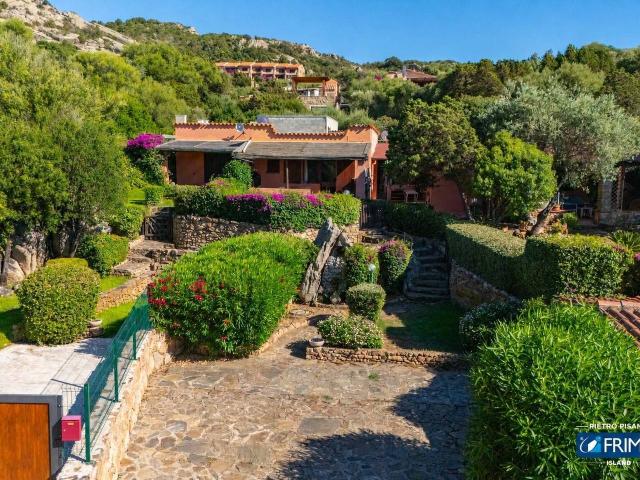 Villa a schiera in vendita a Olbia