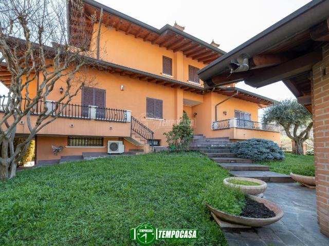Villa a schiera in vendita a Osio Sotto