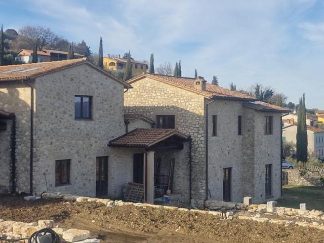 Villa a schiera in vendita a Avigliano Umbro