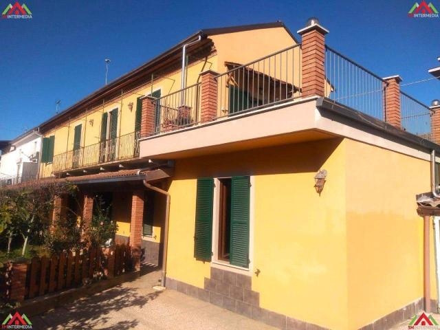 Villa a schiera in vendita a Alessandria