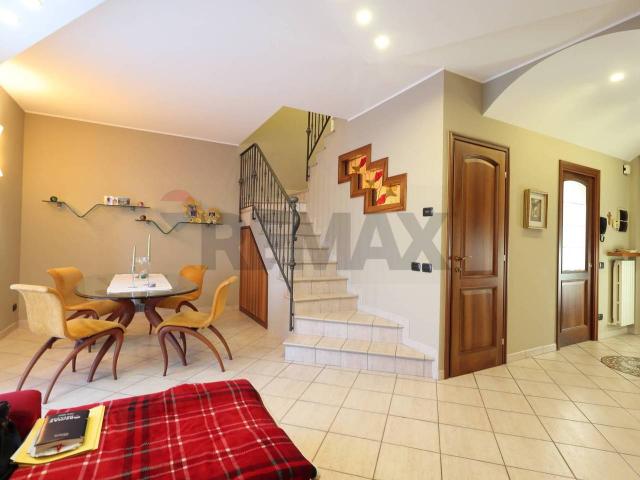 Villa a schiera in vendita a Ambivere