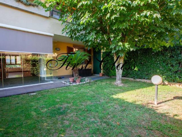 Villa a schiera in vendita a Buccinasco via Luigi Cadorna, 8