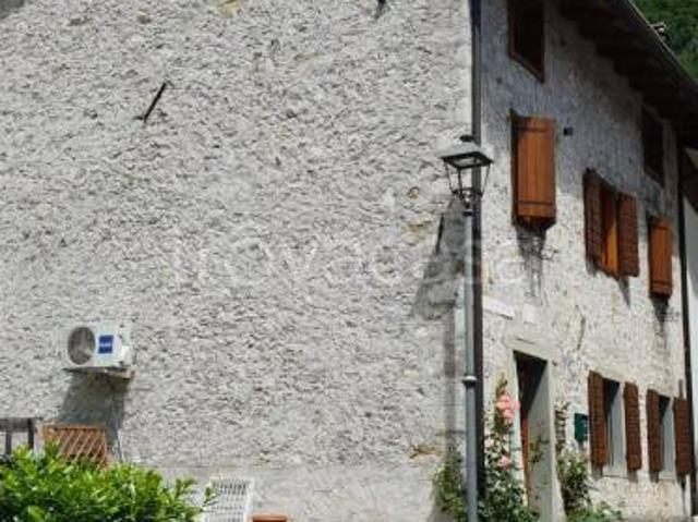 Villa a schiera in vendita a Barcis via Montello, 2