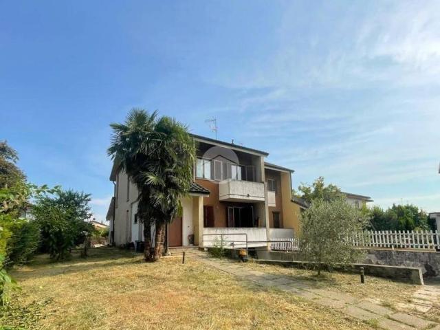Villa a schiera in vendita a Boffalora sopra Ticino via a. Manzoni, 56
