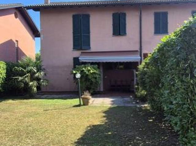 Villa a schiera in vendita a Bosisio Parini via Brianza