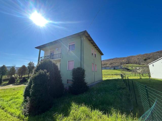 Villa a schiera in vendita a Bore