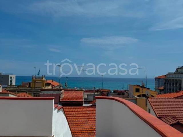 Villa a schiera in vendita a Borghetto Santo Spirito via Roma