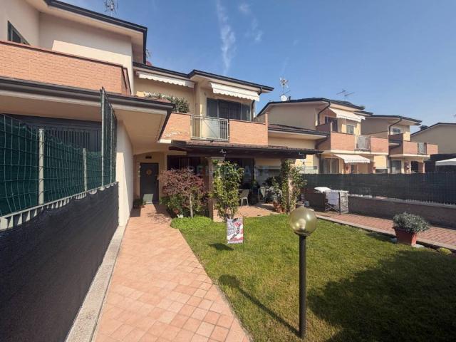 Villa a schiera in vendita a Borgo San Giovanni