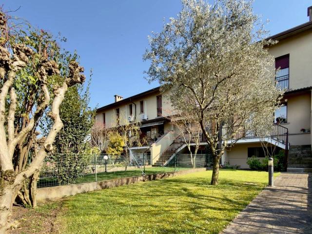 Villa a schiera in vendita a Brescia