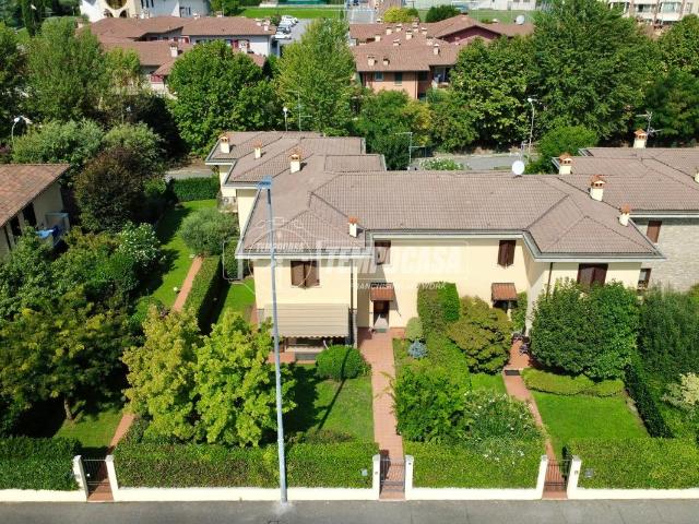 Villa a schiera in vendita a Brescia