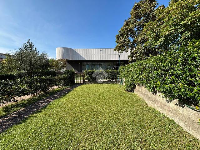 Villa a schiera in vendita a Brescia