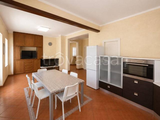Villa a schiera in vendita a Curti via Nazionale Appia