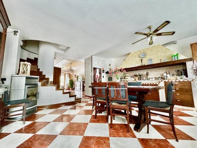 Villa a schiera in vendita a Caerano di San Marco via Monte Grappa, 12