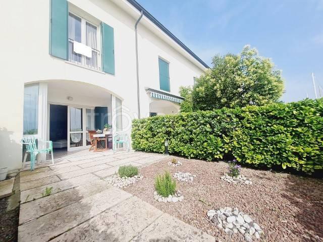 Villa a schiera in vendita a Caorle via del Leone, 42